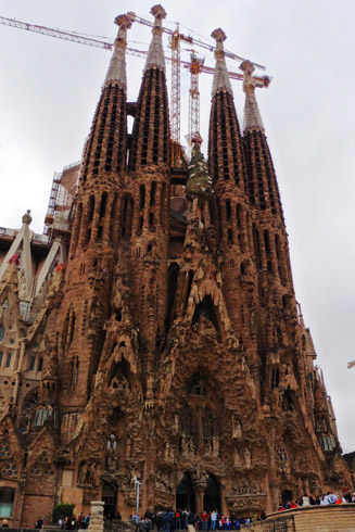 Sagrada-Familia-Barcelona