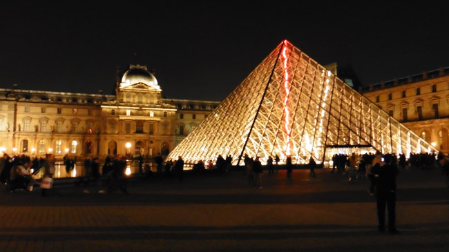 Louvre-Paris