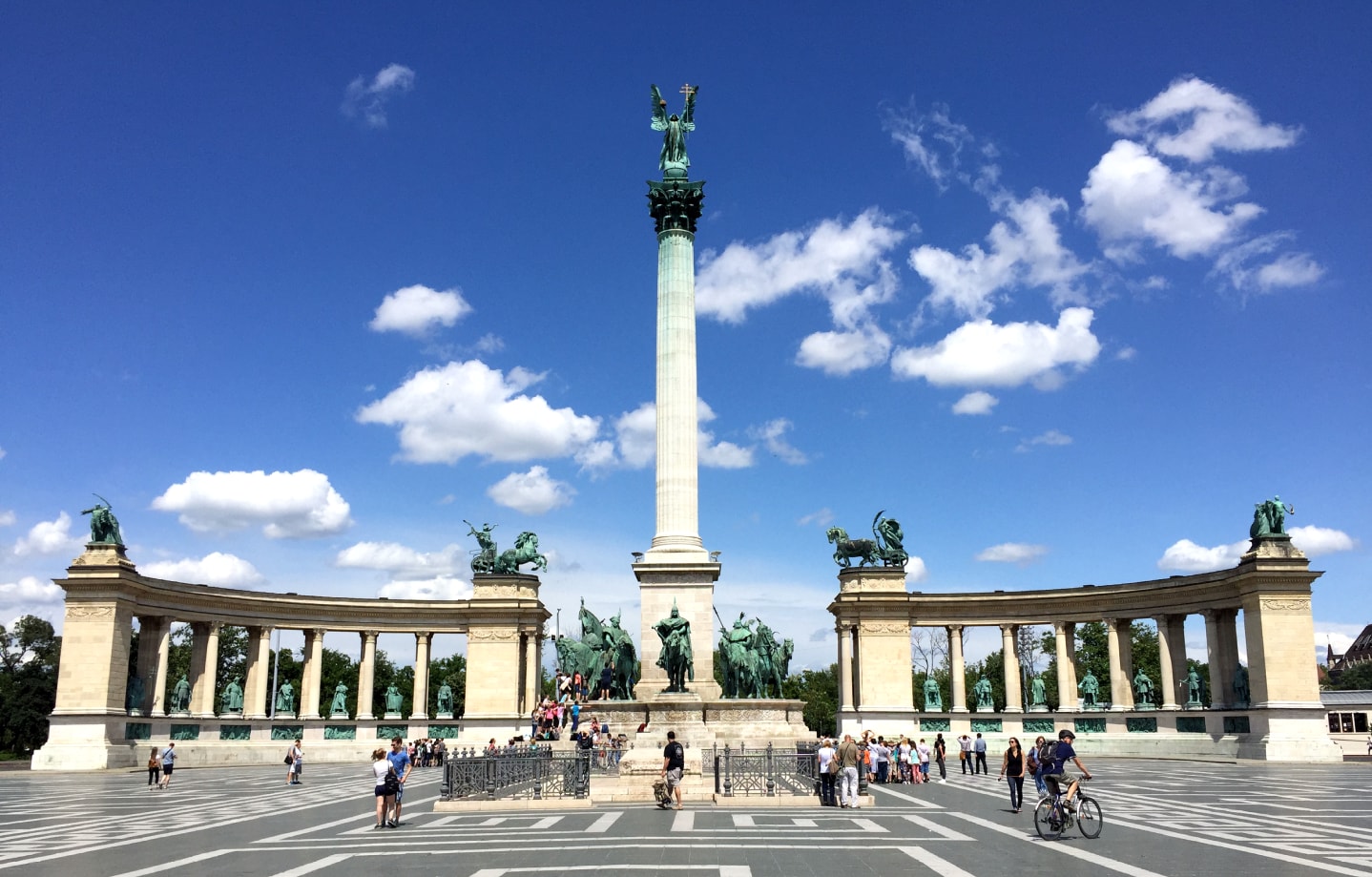 Heroes Square